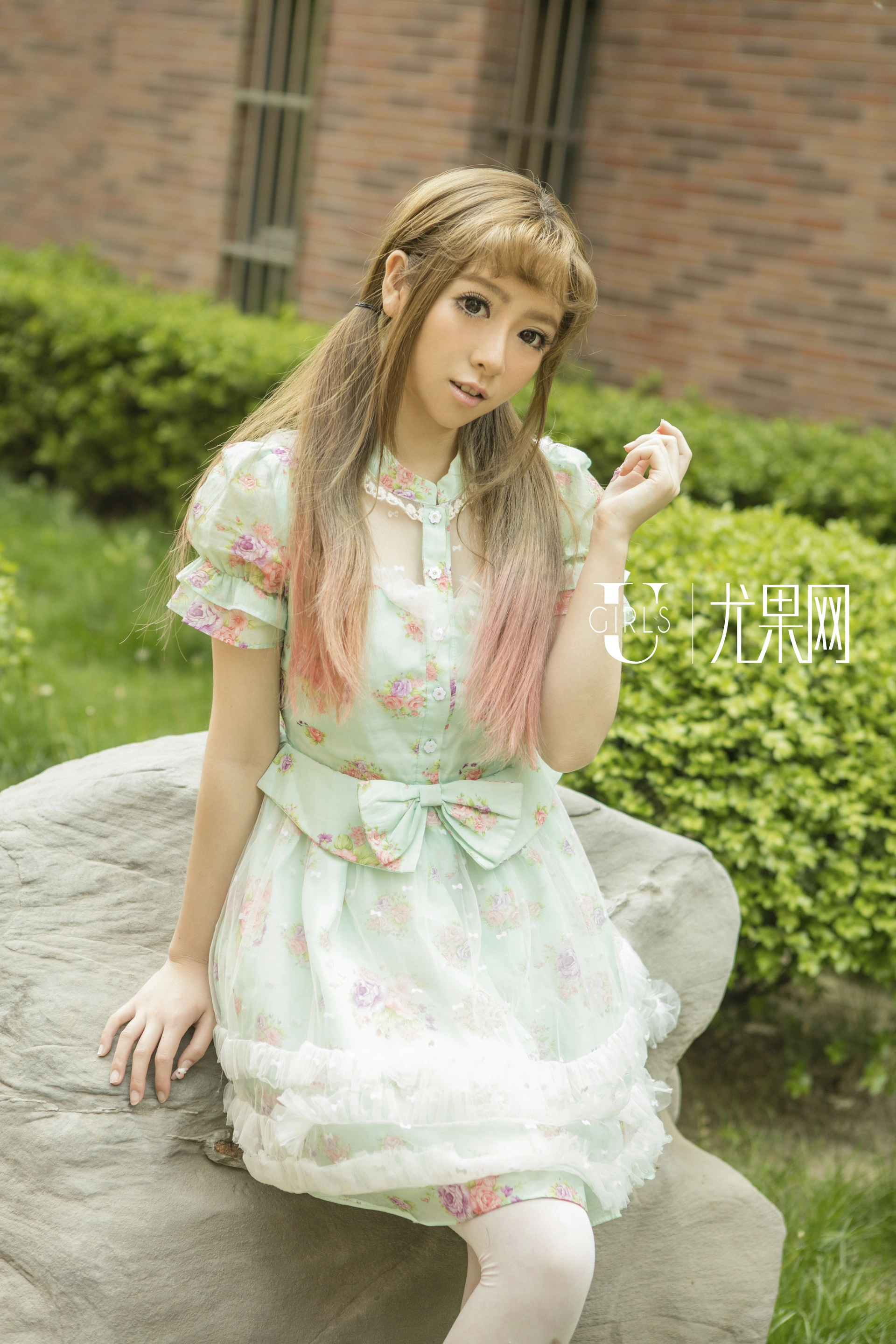 Ugirls尤果网 - 2016.04.29 U.173 Modo 梓喵 2